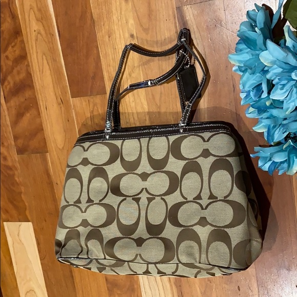 Signature Coach Shoulder Purse Bag Brown Tan - Picture 5 of 11